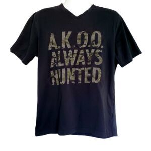 Akoo Men's Always Hunted Short Sleeve V-neck T-Shirt